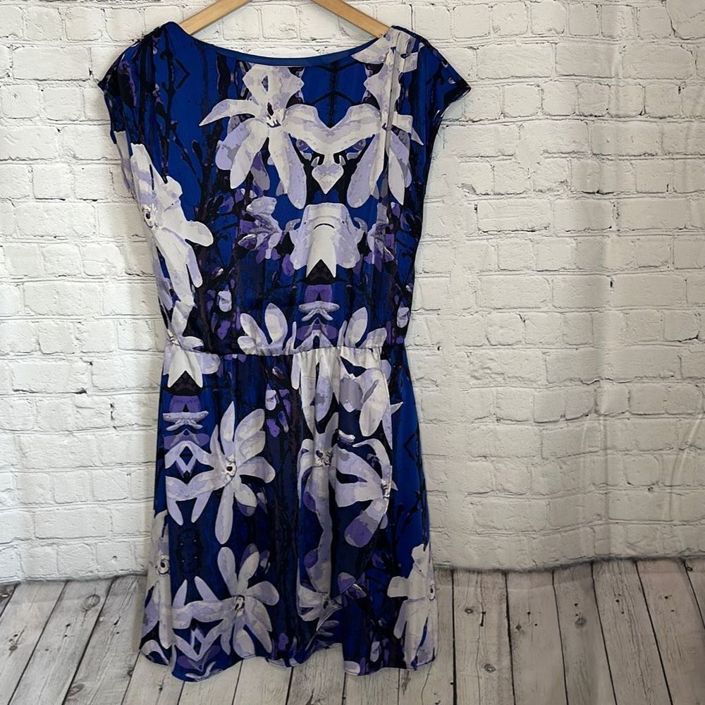 Joe Fresh Women’s Blue Purple Floral Sleeveless Knee Length Dress size Small